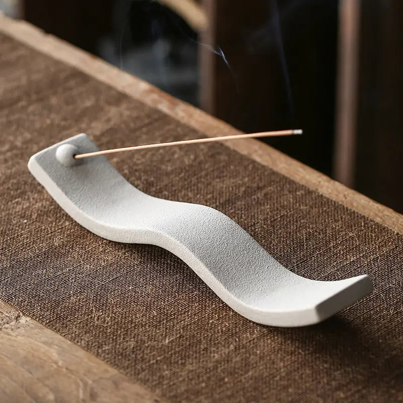 LAUA. Ceramic Worm Incense Stick Holder